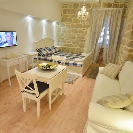 Studios Villa Rossella 4 روفينج الغرفة الصورة
