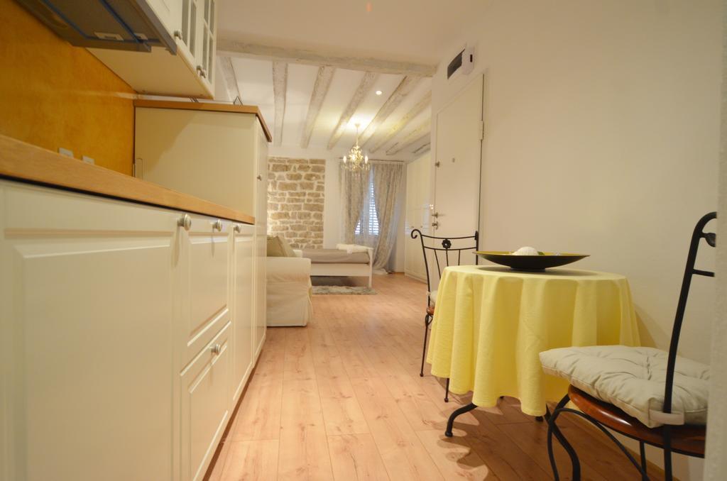 Studios Villa Rossella 4 روفينج الغرفة الصورة